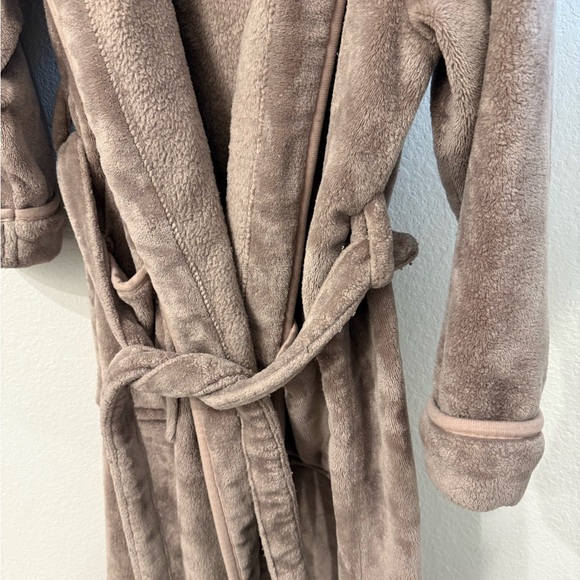 TARGET GLAM ROBE - Picture 2 of 6